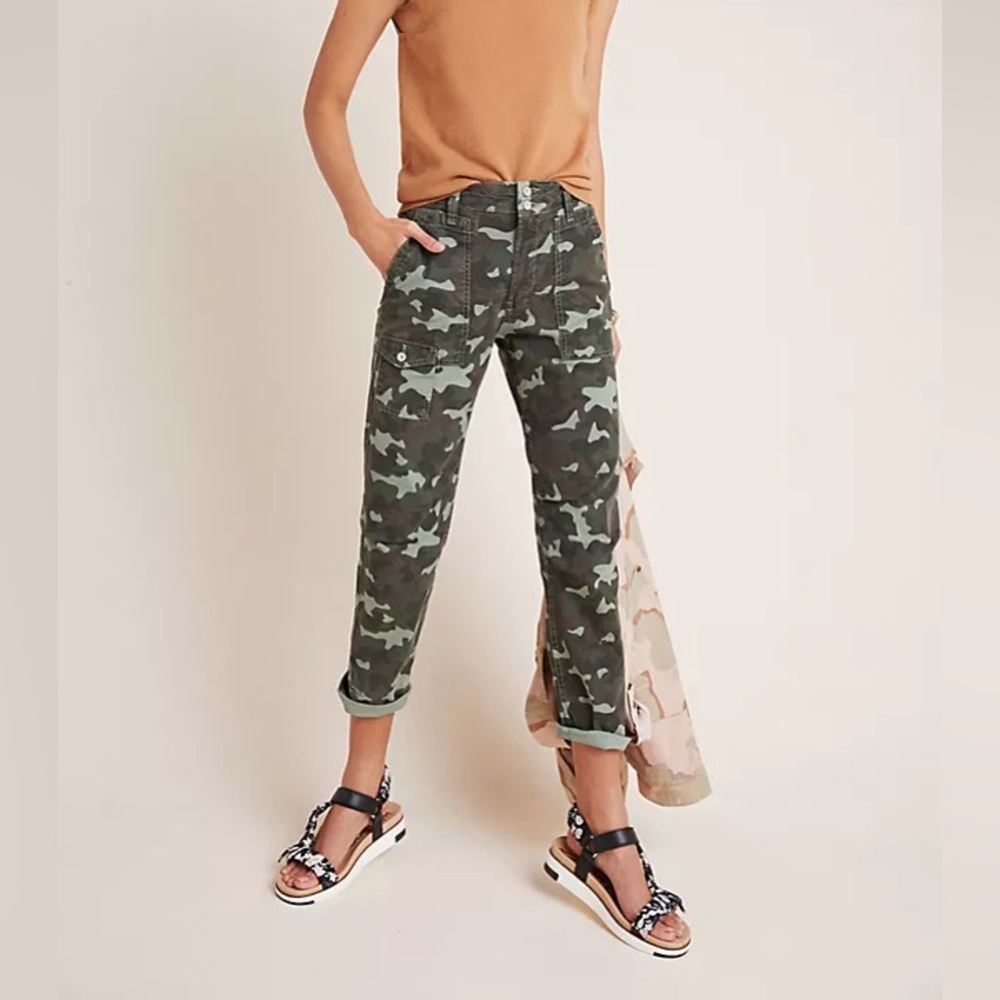 Anthropologie Wanderer Camo Cargo Pants, S-28